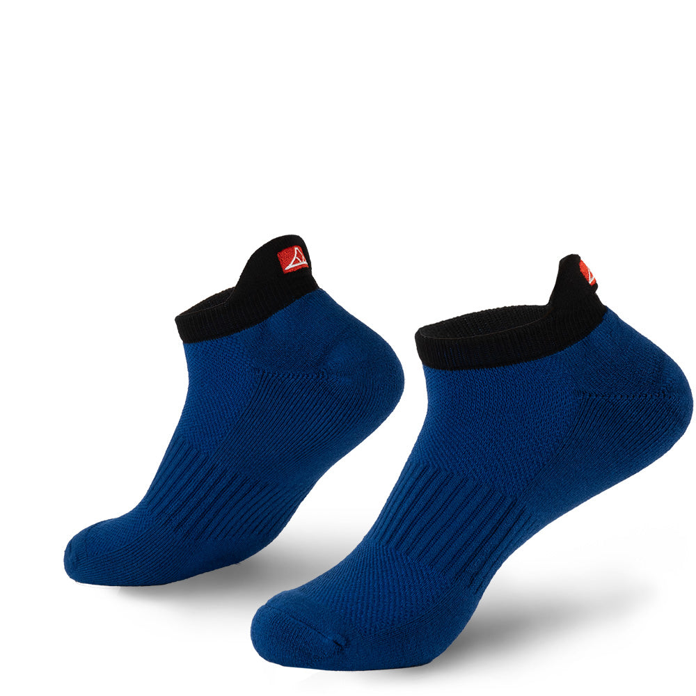 Sorrento Blue bamboo no show socks.