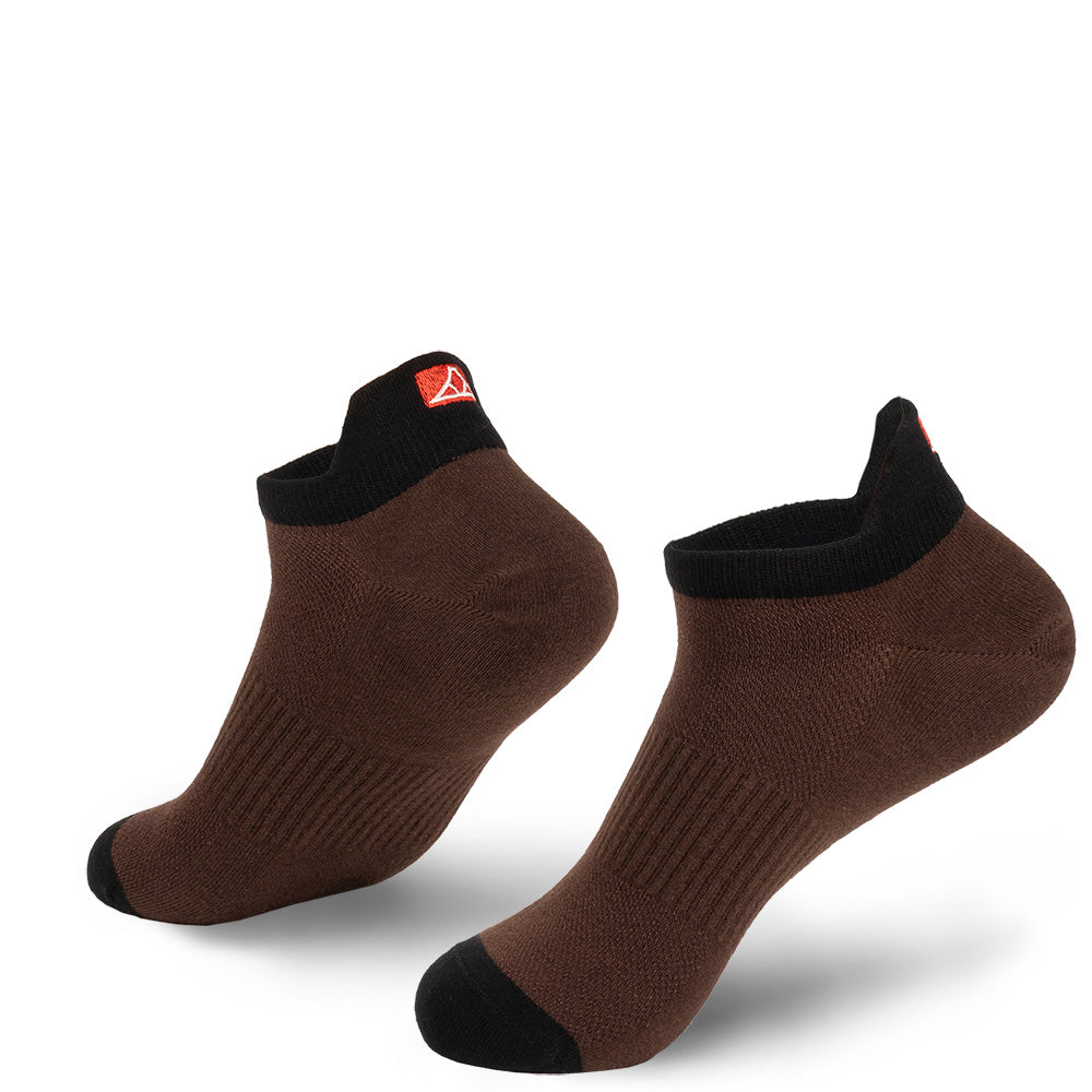 Espresso Brown cotton no-show socks with black toe cap.